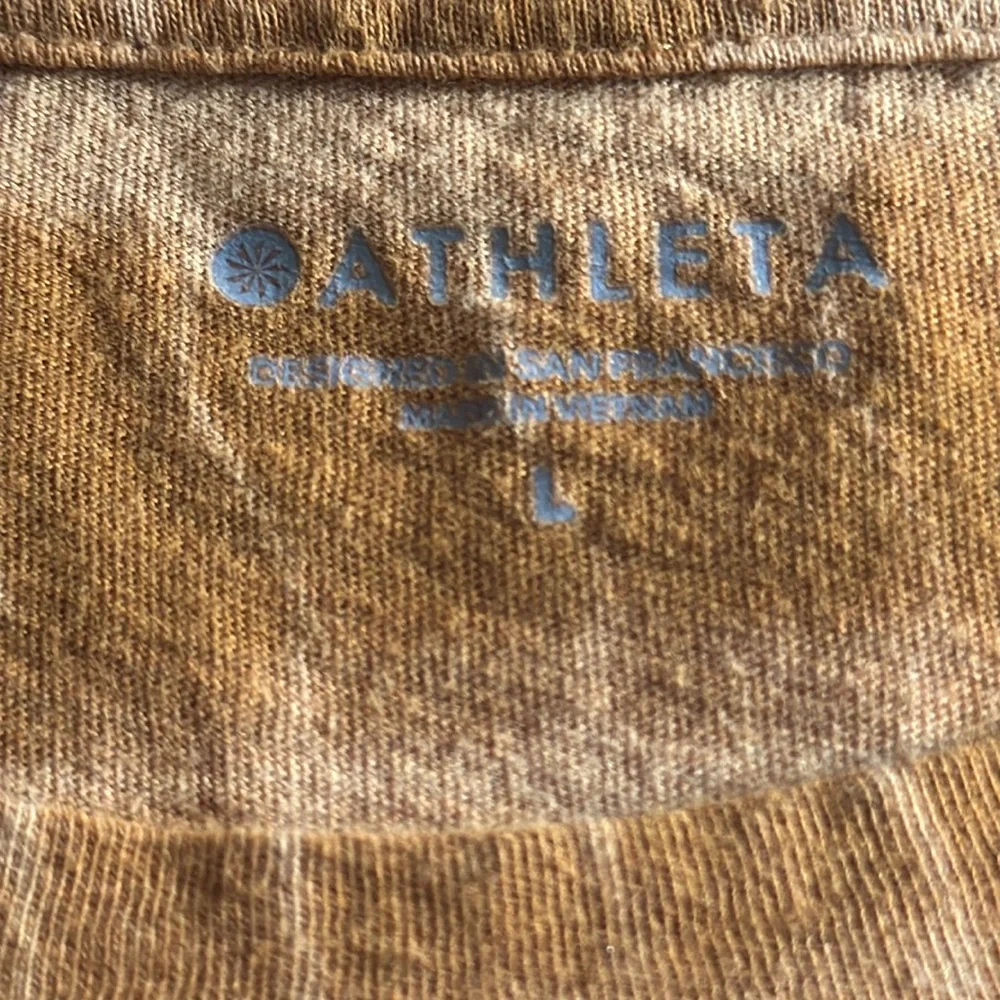 Athleta Organic Daily Tie-Dye Short Sleeve Tee - Picture 3 of 6